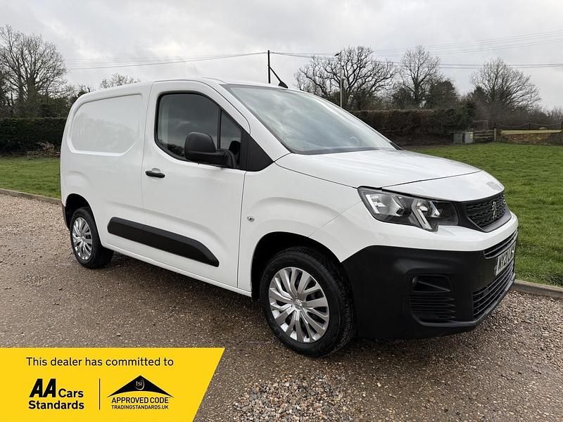 Used Peugeot Partner 2021 White MPV