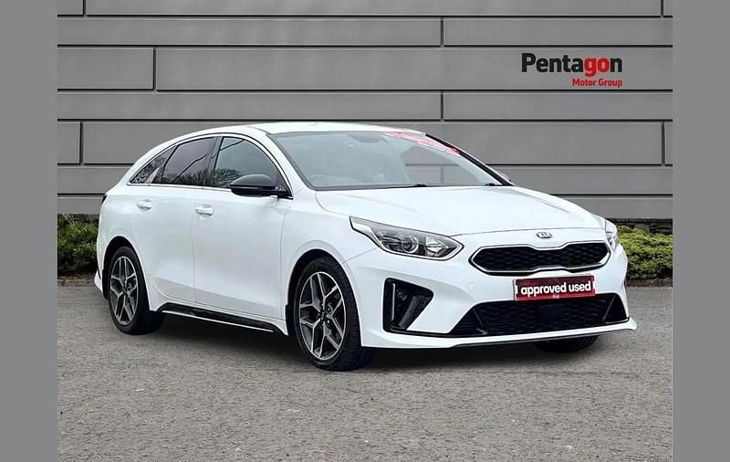 Used Kia ProCeed GT-Line 158 HP (116 kW) 2021 White Hatchback