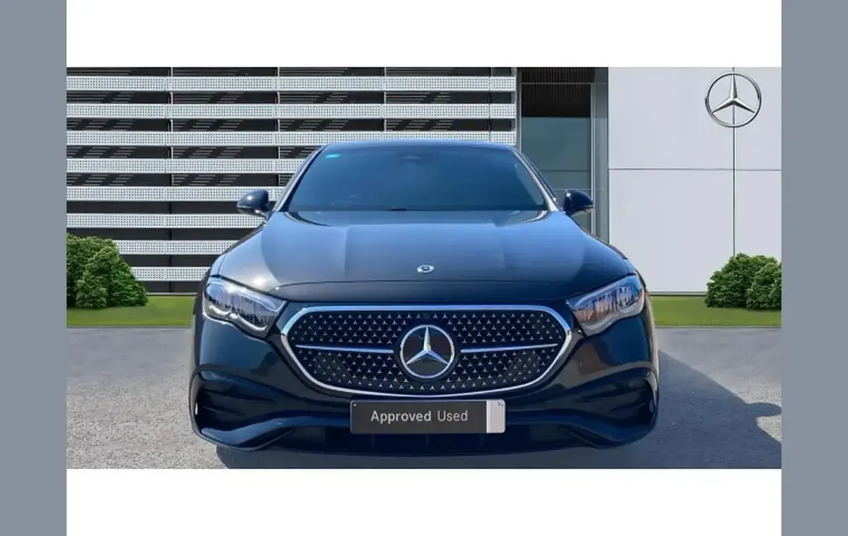 Used Mercedes E300 Urban 308 HP (226 kW) 2025 Grey Sedan