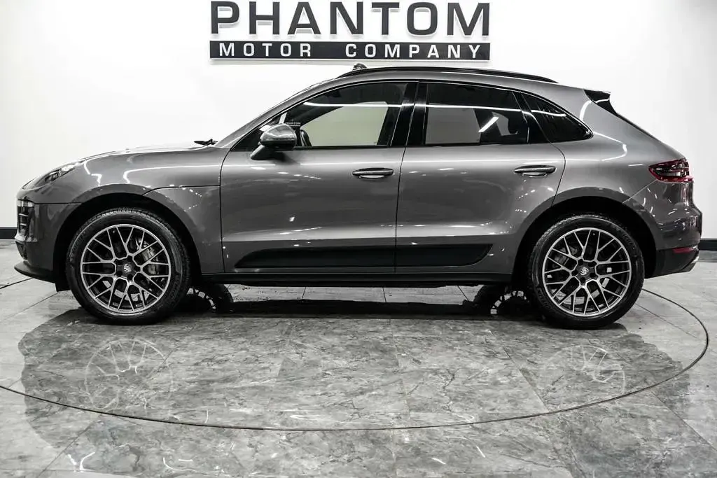 Used Porsche Macan 258 HP (189 kW) 2018 Grey SUV