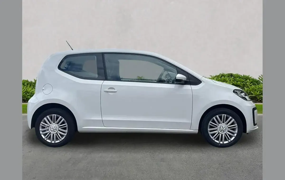 Begagnad VW up! move up! 60 HK (44 kW) 2019 Vit Halvkombi