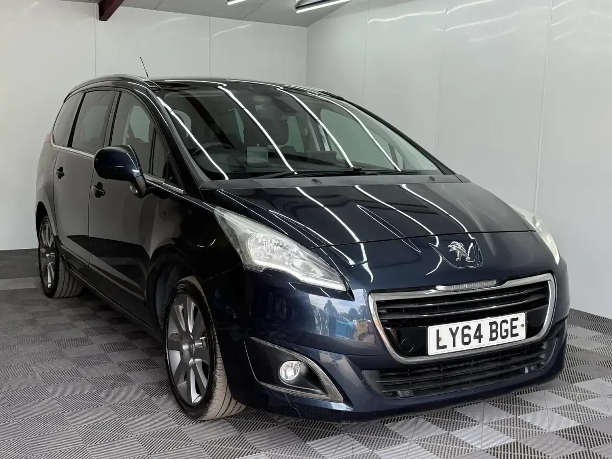Used Peugeot 5008 Allure 115 HP (84 kW) 2014 Blue MPV