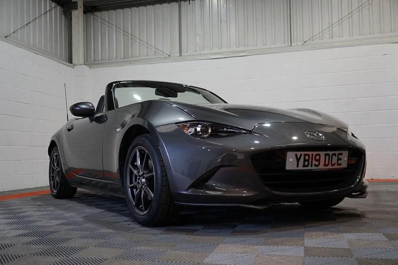 Used Mazda MX5 Inclusive 132 HP (97 kW) 2019 Grey Cabriolet
