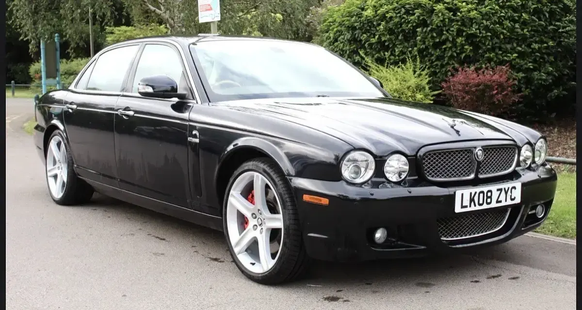 Used Jaguar XJ Sovereign 400 HP (294 kW) 2008 Black Sedan