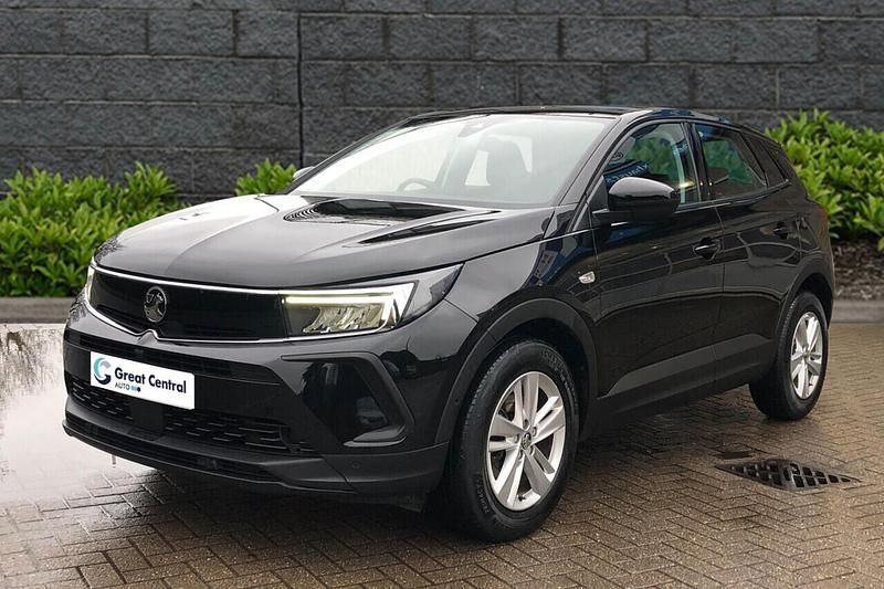 Used Vauxhall Grandland X Design Edition 130 HP (95 kW) 2024 Black SUV