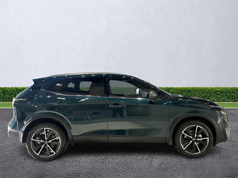 Used Nissan Qashqai Tekna 140 HP (102 kW) 2025 Green SUV