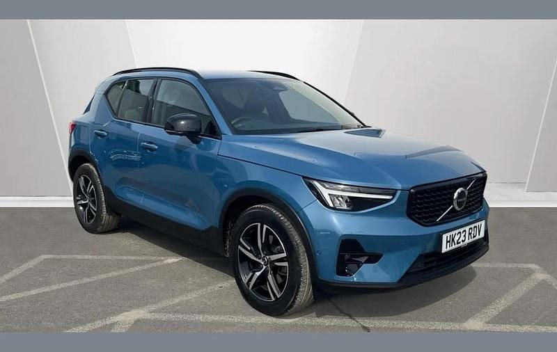 Used Volvo XC40 Plus 163 HP (119 kW) 2023 Fjord blue SUV