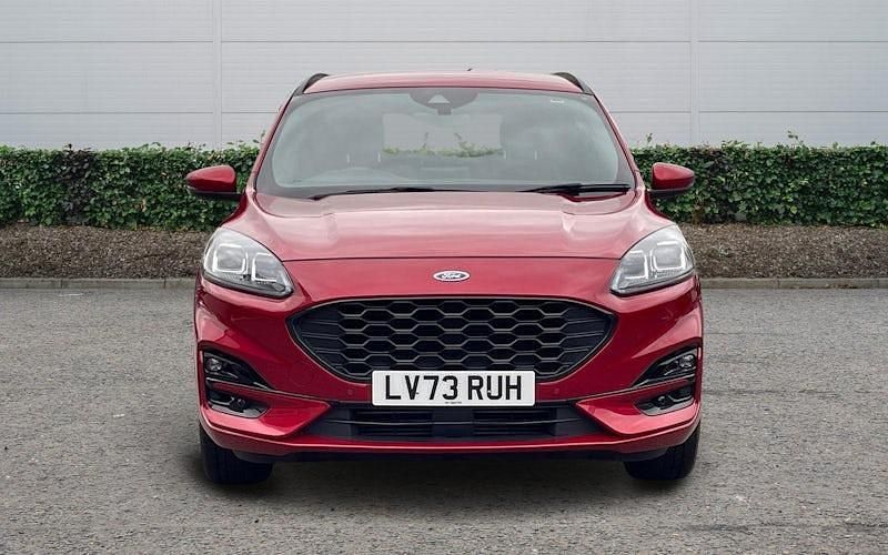 Used Ford Kuga ST-Line 150 HP (110 kW) 2023 Red SUV