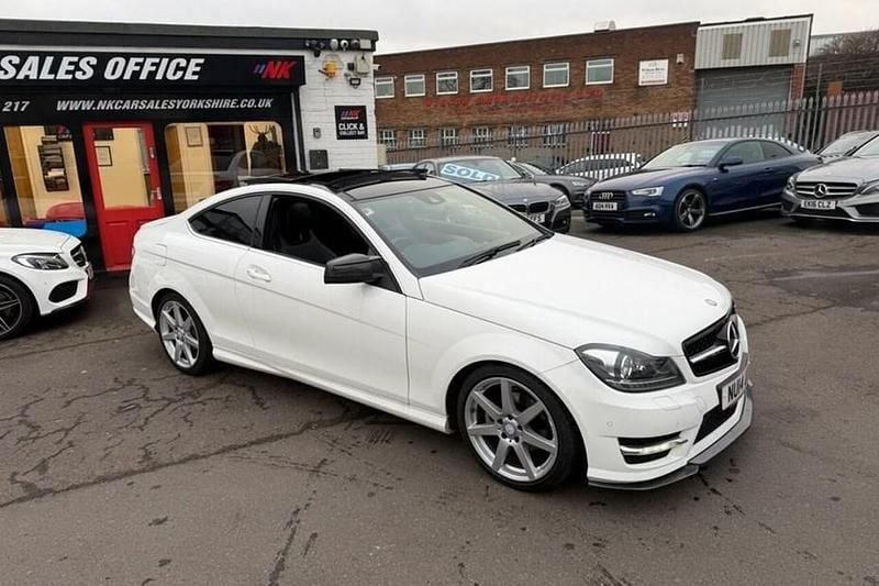 Used Mercedes C220 Sport Edition 170 HP (125 kW) 2014 White Coupe