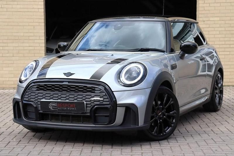 Silver Used 2023 Mini Cooper Hatch Hatchback | £20,495 (A bit pricey) - Image 1/4