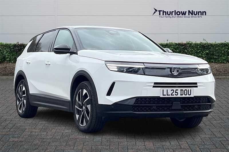 Used Vauxhall Grandland X 136 HP (100 kW) 2025 White SUV