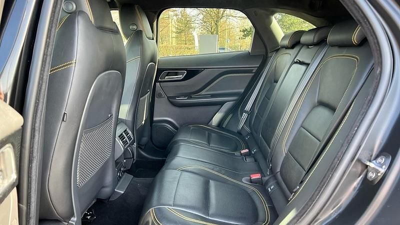 Used Jaguar F-Pace 296 HP (217 kW) 2020 Black SUV