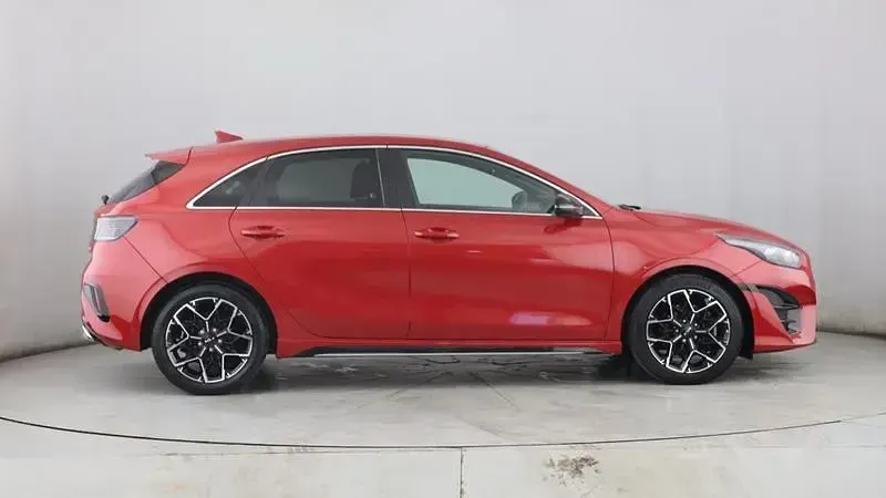 Used Kia Ceed GT-Line 138 HP (101 kW) 2025 Red Hatchback