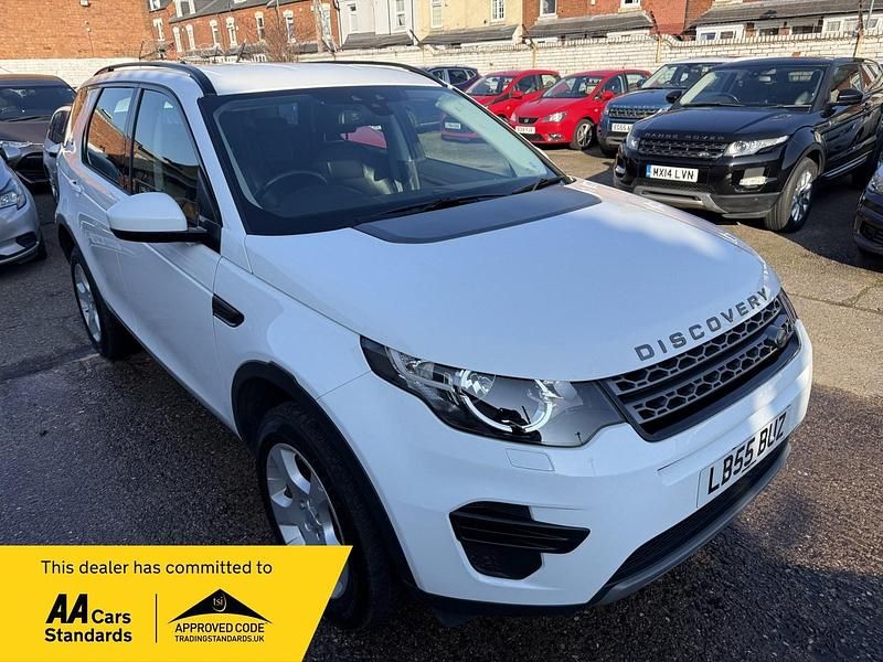 Used Land Rover Discovery Sport SE 150 HP (110 kW) 2015 White SUV