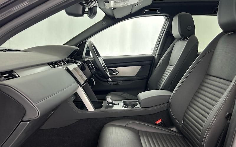 Used Land Rover Discovery Sport SE Dynamic 269 HP (197 kW) 2024 SUV