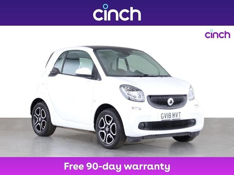 White Used 2018 Smart ForTwo Coupé Premium Coupe | £6,899 (Fair price) - Image 1/3