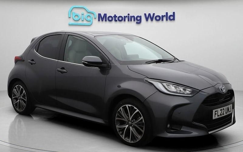 Used 2024 Toyota Yaris Hybrid Hatchback | £16,300 (Good price) - Image 1/4