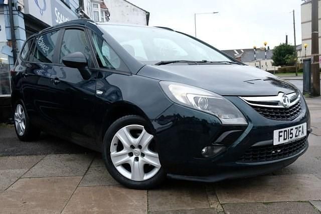 Used Vauxhall Zafira Tourer 138 HP (101 kW) 2015 Green MPV