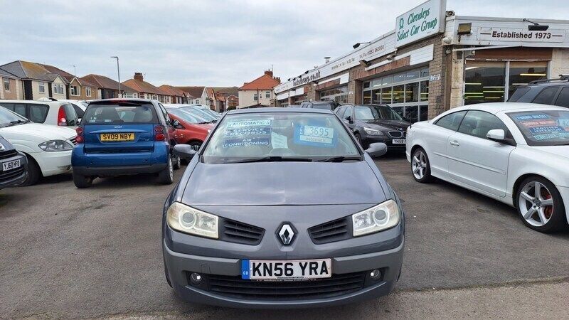 Grey Used 2006 Renault Mégane Cabriolet Dynamique Cabriolet | £2,895 - Image 1/4