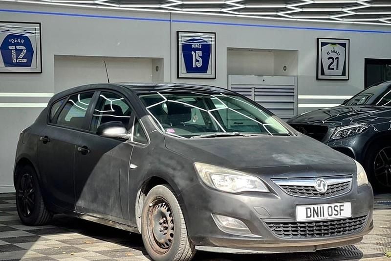 Used 2011 Vauxhall Astra Hatchback | £1,250 (Super price) - Image 1/1