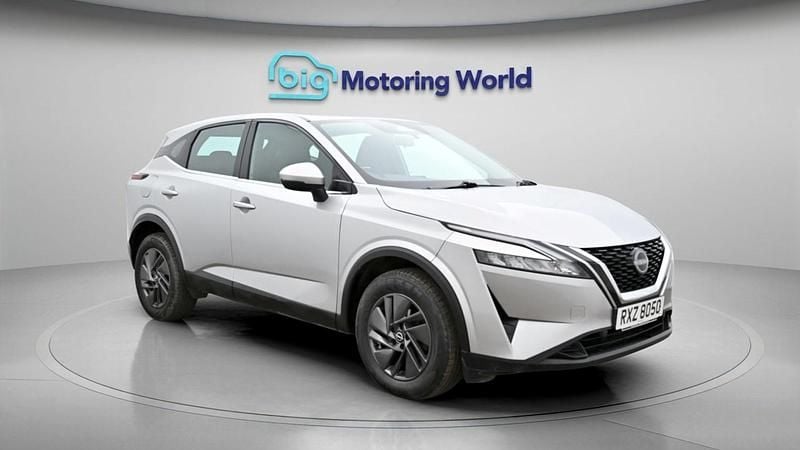 Used Nissan Qashqai Acenta Premium 2022 Silver SUV