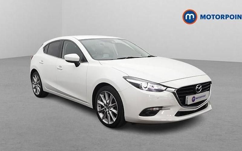 Used Mazda 3 Inclusive 120 HP (88 kW) 2018 White Hatchback