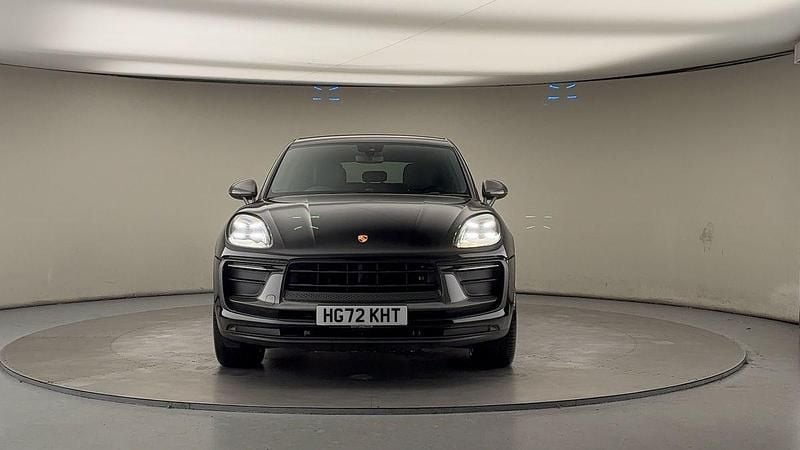 Used Porsche Macan 265 HP (194 kW) 2023 Black SUV