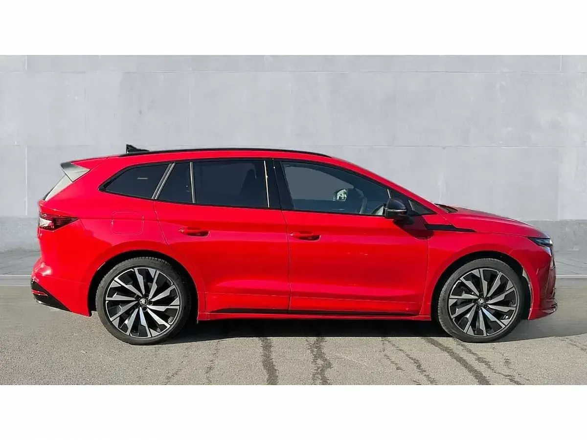 Used Skoda Enyaq iV SportLine 210 kW (286 HP) 2025 Velvet red metallic SUV