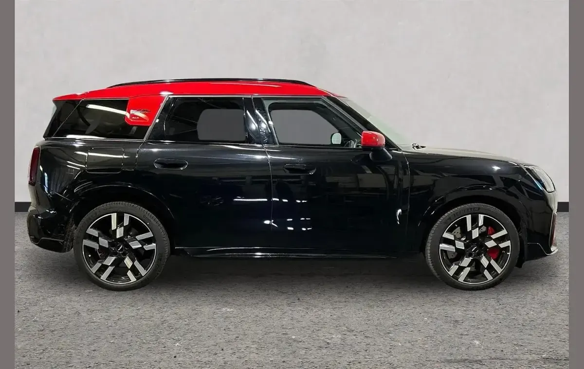 Used Mini John Cooper Works Countryman 296 HP (217 kW) 2025 Black SUV