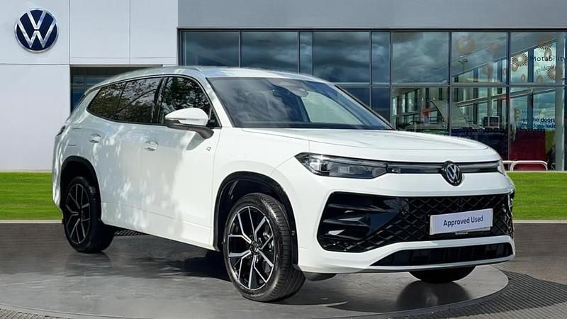 Pure white Used 2025 VW Tayron R-line SUV | £39,063 (Fair price) - Image 1/4