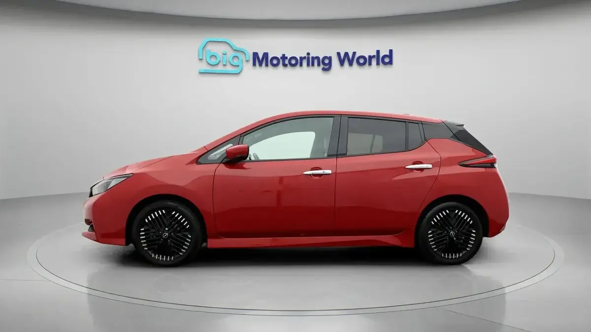 Used Nissan Leaf N-Connecta 2022 Red Hatchback