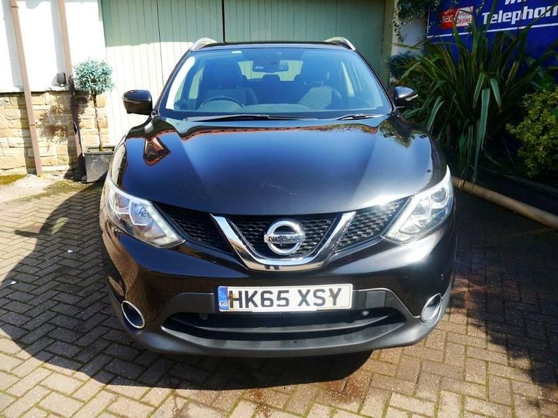 Used Nissan Qashqai N-TEC 115 HP (84 kW) 2016 Black SUV