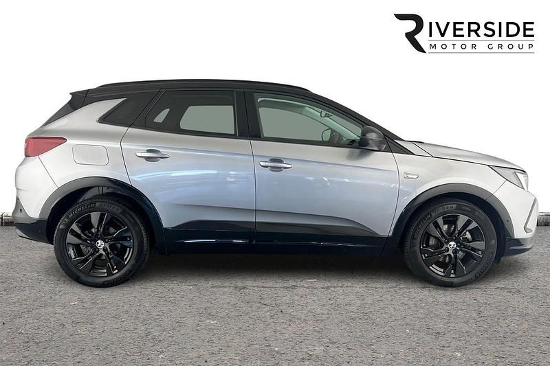 Used Vauxhall Grandland X S 130 HP (95 kW) 2023 Grey SUV