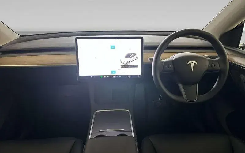 Used Tesla Model Y Long Range AWD 286 kW (389 HP) 2025 SUV