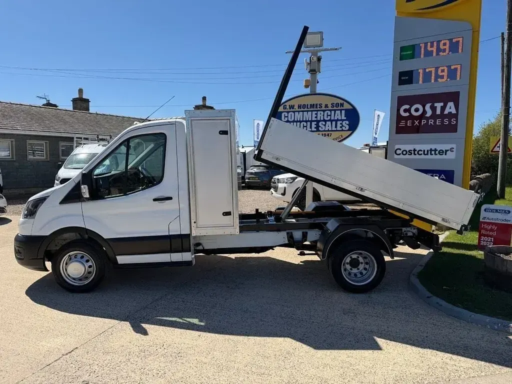 Usado Ford Transit 130 HP (95 kW) 2020 Branco