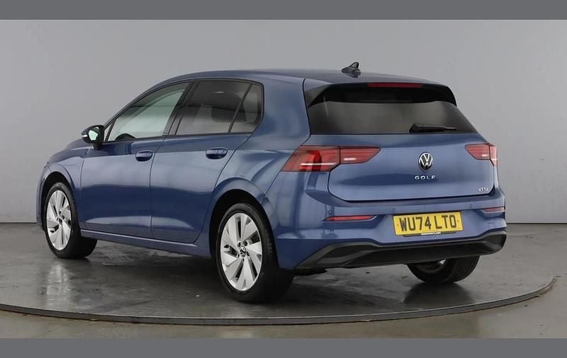 Used VW Golf VIII Match 147 HP (108 kW) 2024 Blue Hatchback