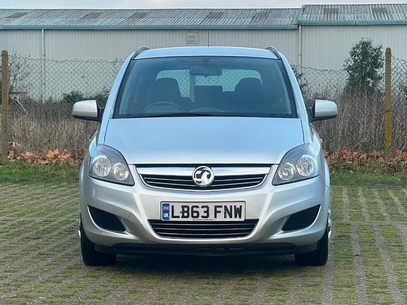 Used Vauxhall Zafira 118 HP (86 kW) 2014 Silver MPV