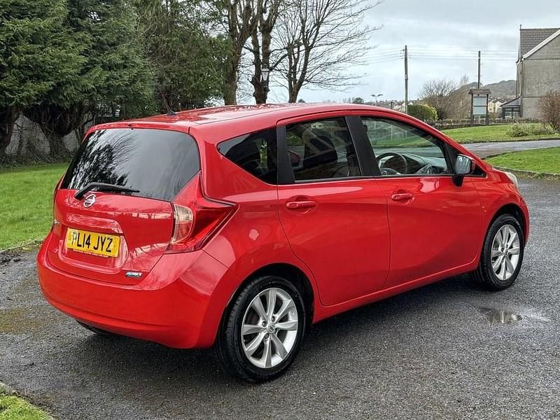 Używany Nissan Note Acenta 98 KM (72 kW) 2014 Czerwony Hatchback