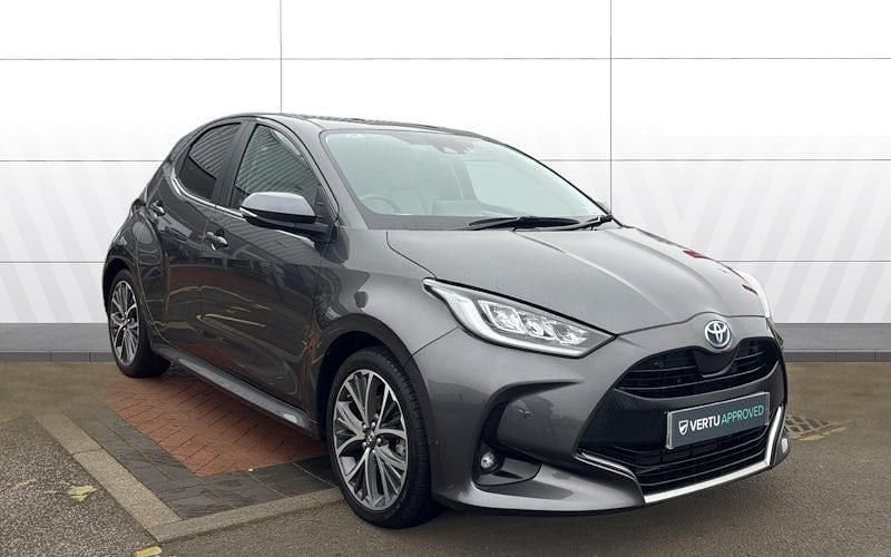 Used 2025 Toyota Yaris Hybrid Hatchback | £18,967 (Good price) - Image 1/4