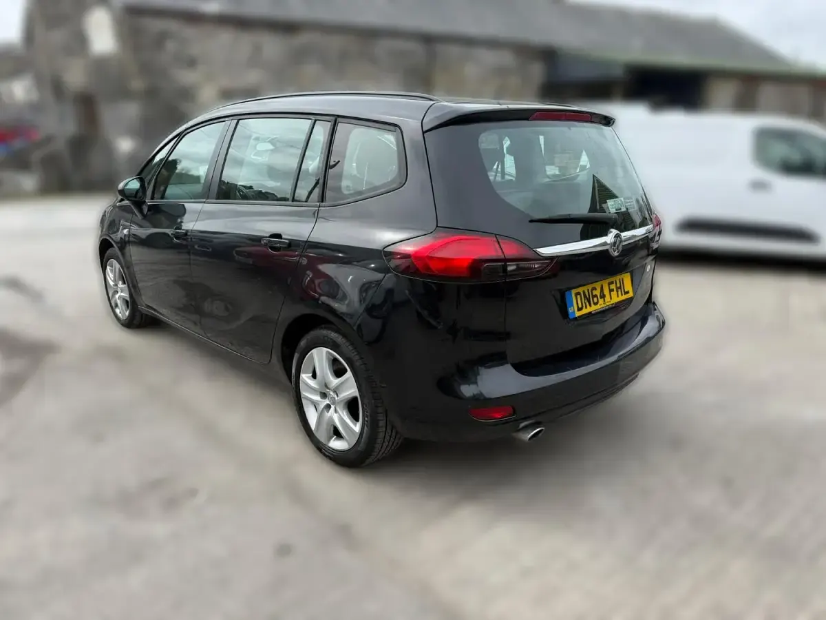Used Vauxhall Zafira 170 HP (125 kW) 2014 Black MPV