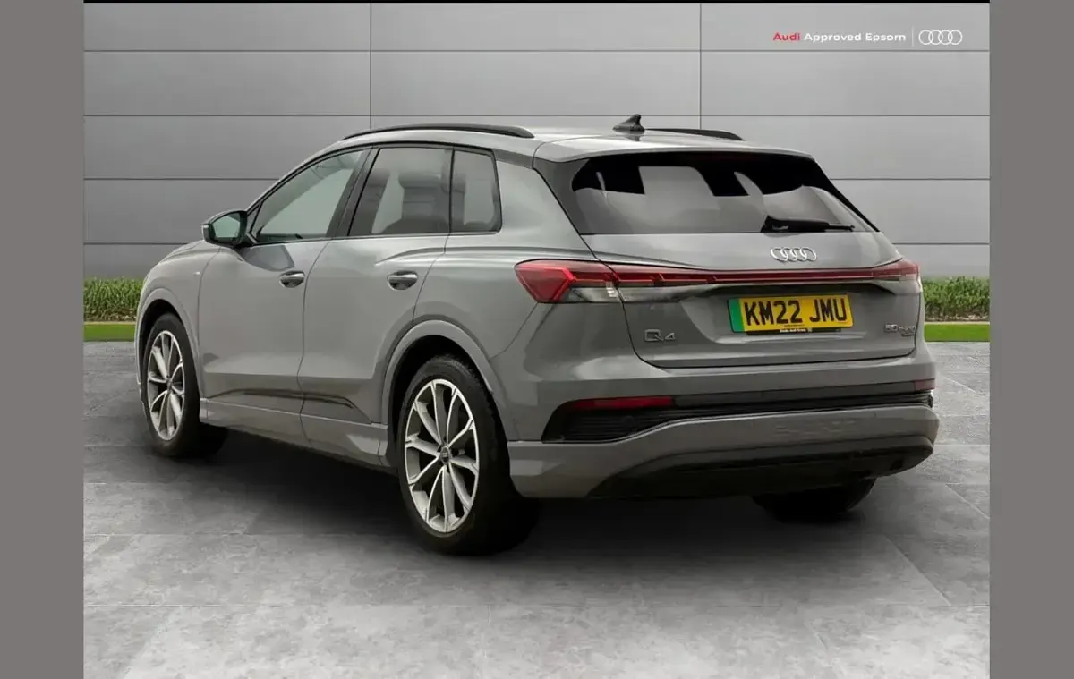 Used Audi Q4 e-tron Comfort 219 kW (299 HP) 2022 Grey SUV