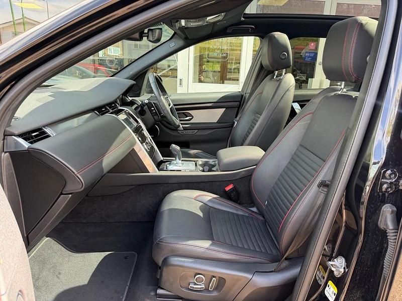 Used Land Rover Discovery 5 SE Dynamic 2022 Black SUV