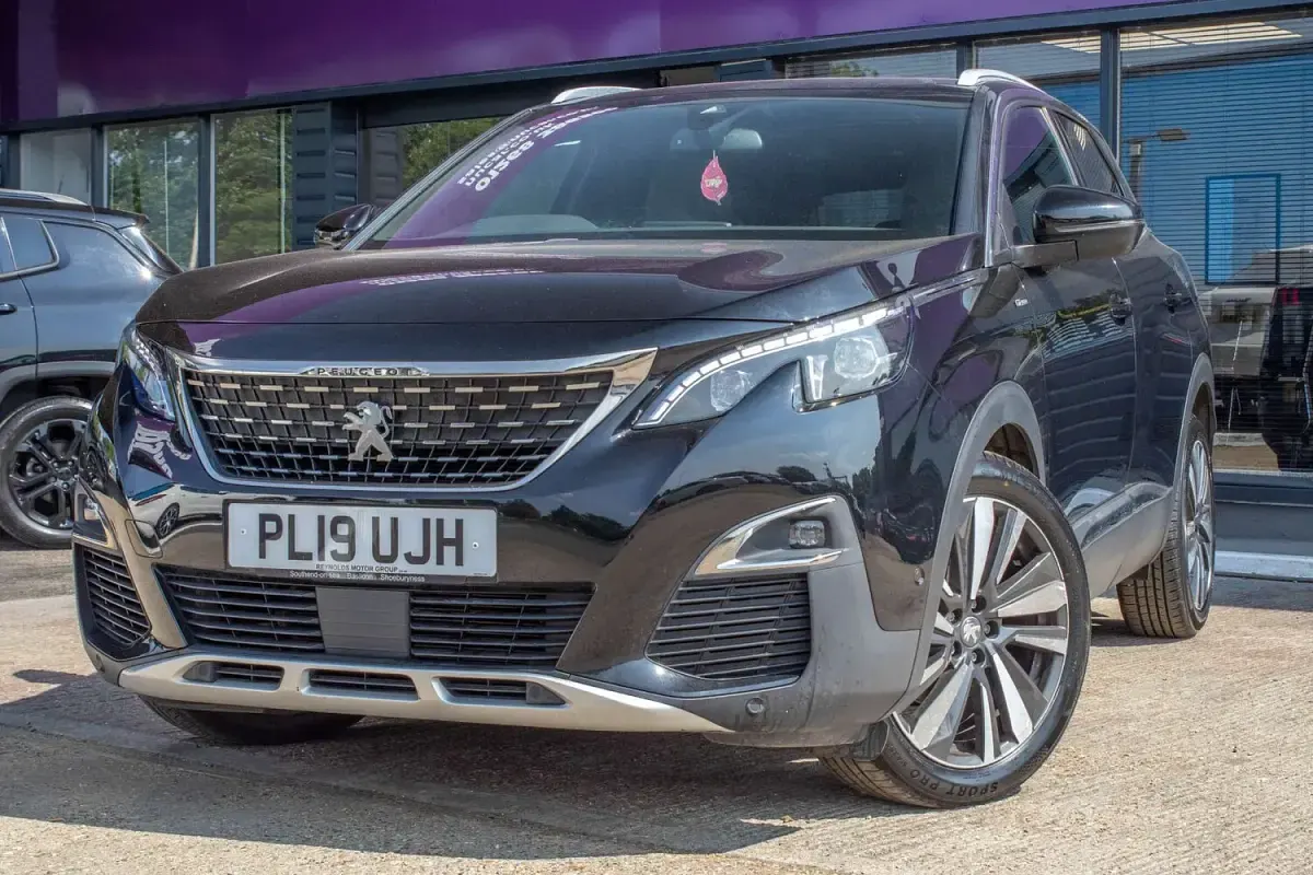 Used Peugeot 3008 GT-line 130 HP (95 kW) 2019 Black SUV