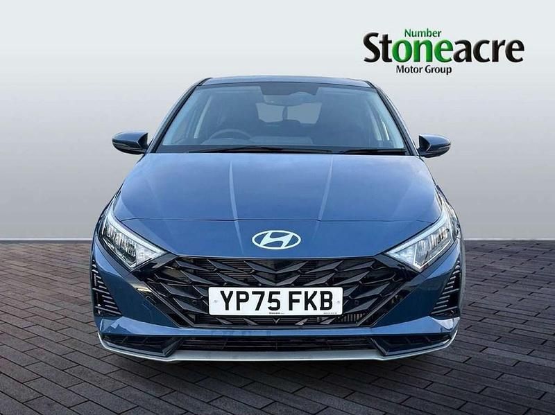 New Hyundai i20 Premium 100 HP (73 kW) 2025 Blue Hatchback