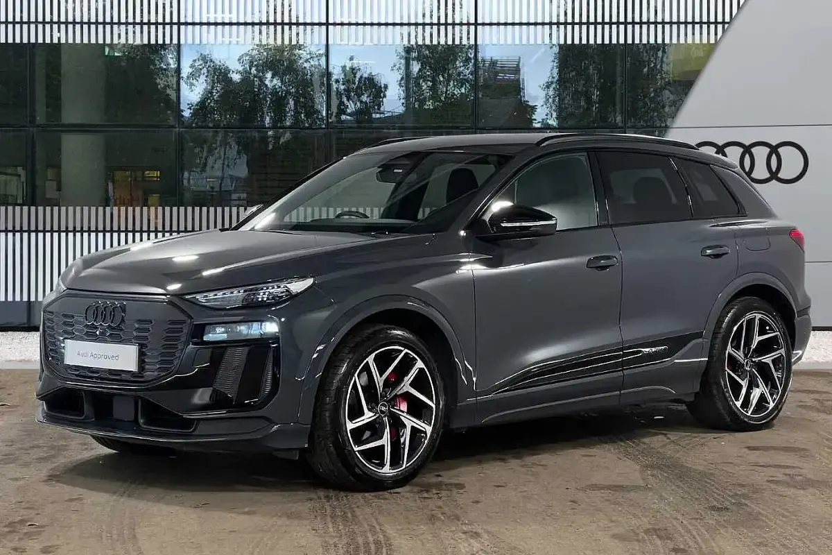 Used Audi e-tron Performance 225 kW (306 HP) 2025 Grey SUV