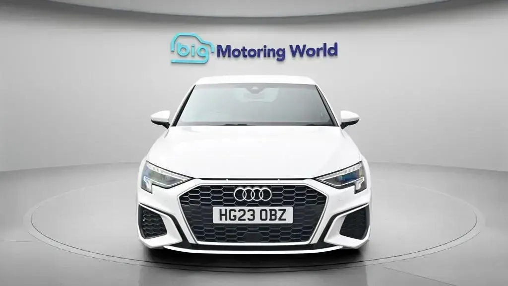 Used Audi A3 Sportback S-Line 150 HP (110 kW) 2023 White Hatchback