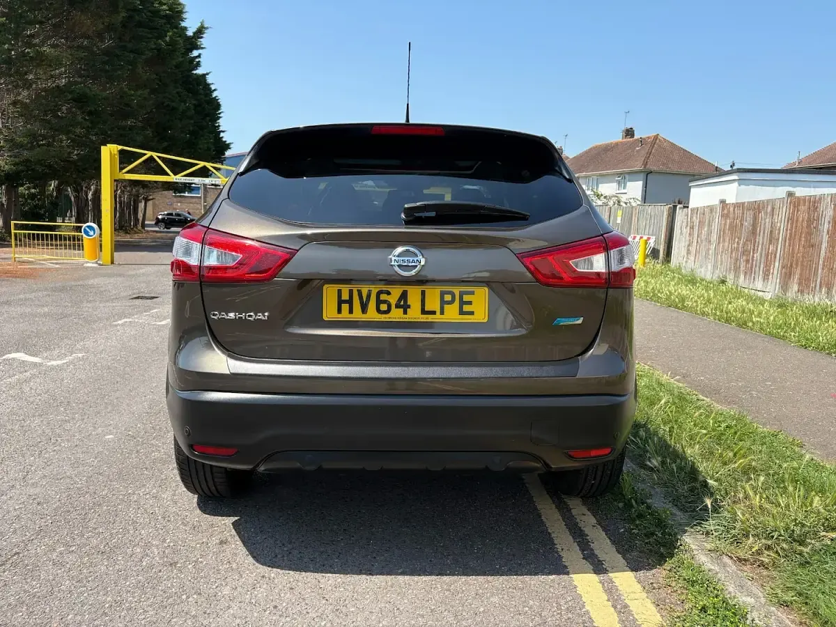 Used Nissan Qashqai Acenta Premium 110 HP (80 kW) 2014 Beige SUV