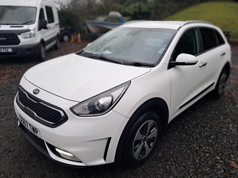 Used Kia Niro 2017 White SUV