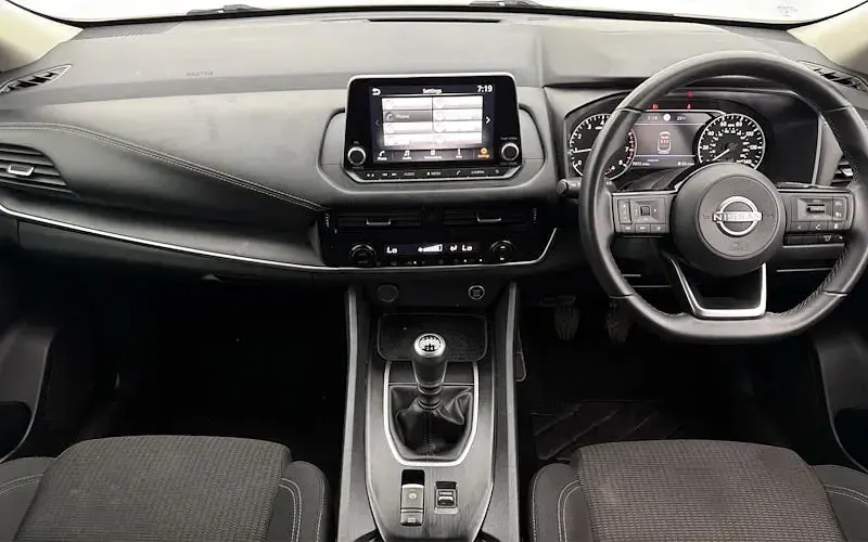 Used Nissan Qashqai Acenta Premium 140 HP (102 kW) 2023 White SUV