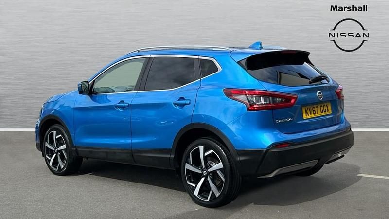 Used Nissan Qashqai Tekna 115 HP (84 kW) 2017 Blue SUV